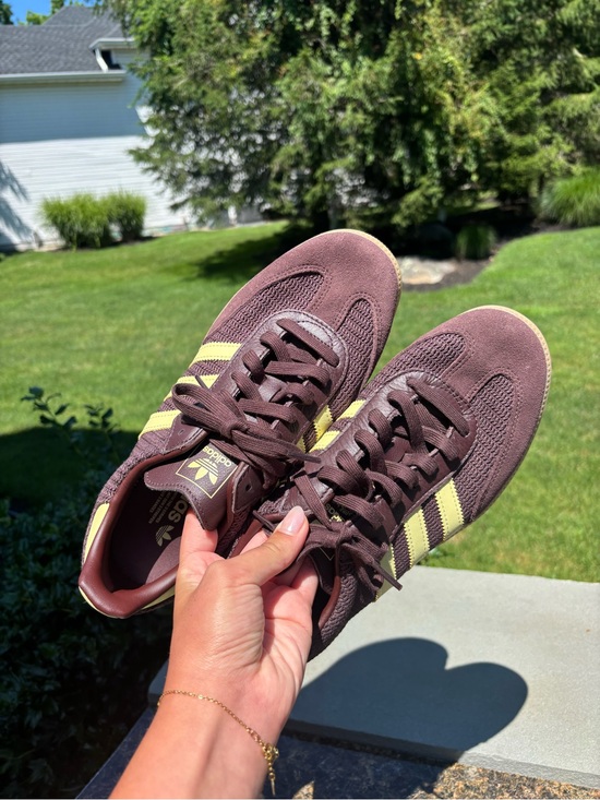 adidas Shoes - Adidas Women's Samba OG Shoes In Crocheted Shadow Brown & Powder Yellow size 10